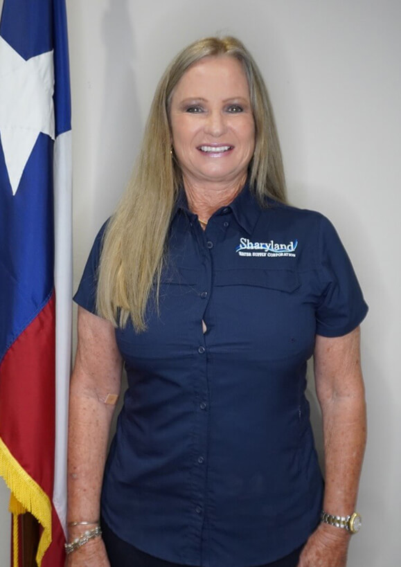 Lisa B. Helle